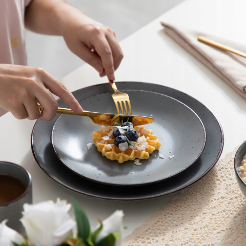 SERWIS ZESTAW OBIADOWO KAWOWY Z KUBKAMI SZARY 48 ELEMENTÓW /12 OSÓB